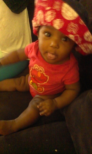 well as u know am a wonderful mom i like to listen to music watching 106&Park goin to work n school
