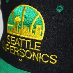 ThatGreco's profile picture. Youtube - http://t.co/0hIAxSEFoc