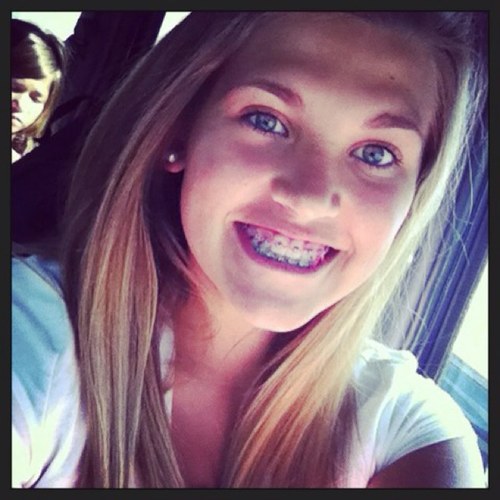 **God First** Plays Basketball, Softball & volleyball✌ I'm 1⃣3⃣✨ **Snapchat me; kk_brown2422✨