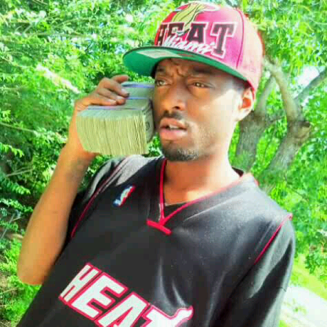 Rapper/Songwriter/C.E.O of $M.O.E$ Records/Clothing Store Owner/Father of Icyss & G3/ For Booking Or Info Email Me: lilg29@gmail.com