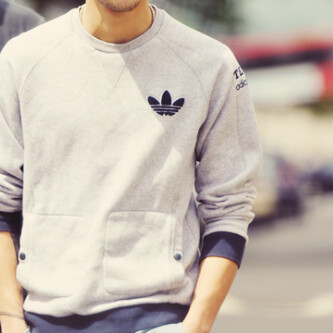 خرجت من بطن امي بمفردي ، واستطيع العيش بمفردي ،وسوف ادفن بمفردي ، فلا اؤمن بعبارة لا استطيع العيش بدونك. 
        ليس غرور # لكن حقيقةة :)