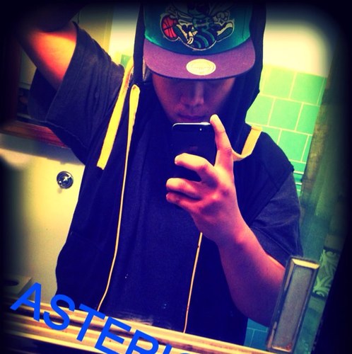 Ima a feeder a trickshotter message me if u wanna play on xbox gamer tag is Asteriods 626 nobody hasnt beat my billista recorded im undifeated 1v1 me