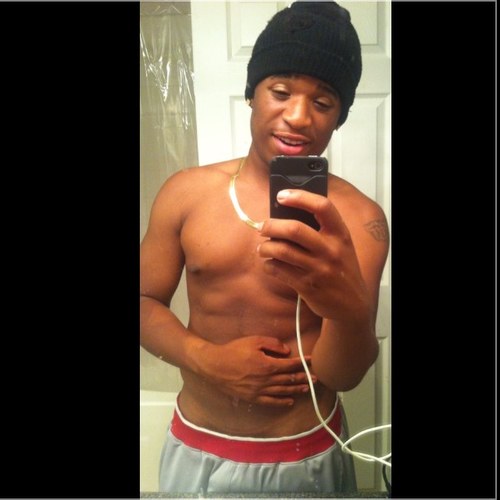 Im not bad just do some bad shit I fucks with my Folks 2-4 BD nigga was Maccin on the 6's its Tre's for days G-line !!!!!