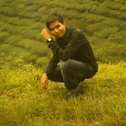 i m single.. i want to be love my everyone..