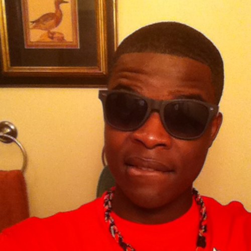 EITHER YHU GONE GOT DAMN FOLLOW ME OR NOT IF YOU AINT GET THE FUCK OUT OF HERE BUT ILL FOLLOW BACK SIMPLE AS DHAT
