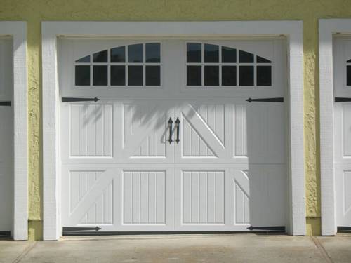 Gastonia Garage Door has the best team in town capable in providing you with the highest quality of garage door repair services in whole Gastonia.