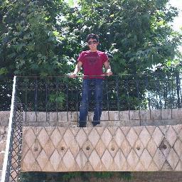 ÖĞRETMEN