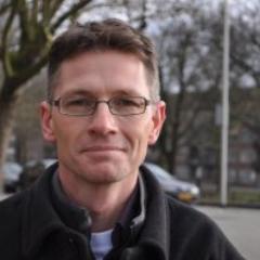 Rotterdammer, docent jurist, gemeenteraadslid 010 2014-2022, oud dagelijks bestuurder, deelraadslid KC 2006-2010, sociaal liberaal (D66), Excelsior-fan, vader
