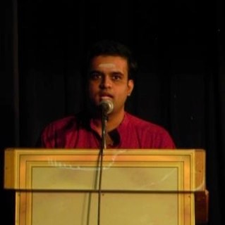 Maharajapuram S.Ganesh Viswanathan is a promising young Carnatic Vocalist from the Maharajapuram Lineage of Musicians.