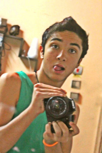 Follow me, I interact with all my followers! :)