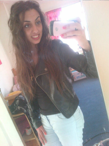 Follow me and ill follow you back xo