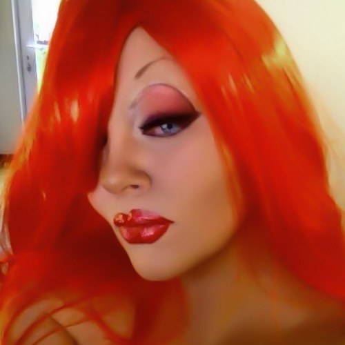 mersartmakeup's profile picture. 
