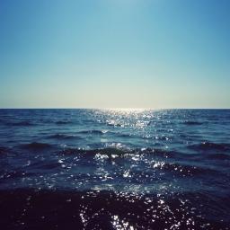 hello i am from Greece i like the sea and the music