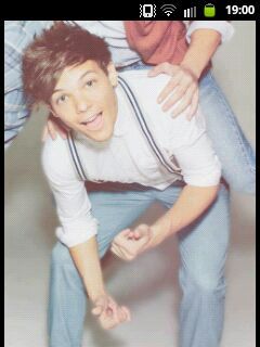 I LOVE 1D , Louis Tommlinson......................and NAPOLI ;-)