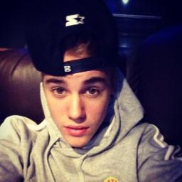 Makes a following holds my hand leads me pro road to happiness, shows that you can make me happy. my beautiful http://t.co/3FoIV0AE5z