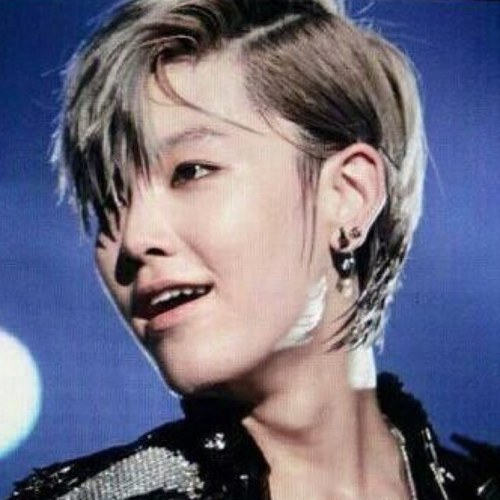 ผมเจลโล่เซโล่จุนฮง...ผมหล่อ ถึงผมจะยังเด็กแต่ได้โปรดเรียกผมว่่าโอ้ปป้าเถอะครับ(?)  {justboth- real : @ZELO96} #ครอบครัวโซลแฟม
