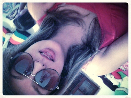 ^  livra-me de todo o mal   (8 '  Follow-me DLÇ ?