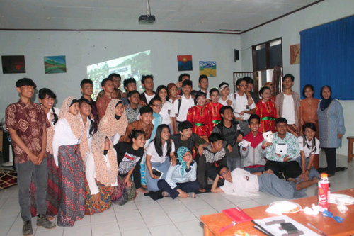 Akun resmi XI-XII IPA5 Angkatan 19 @SMAN8BOGOR ♬