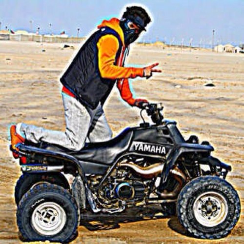☁if you want to live a happy life ,leave everything to your creator☁ 22y Bin Rolex