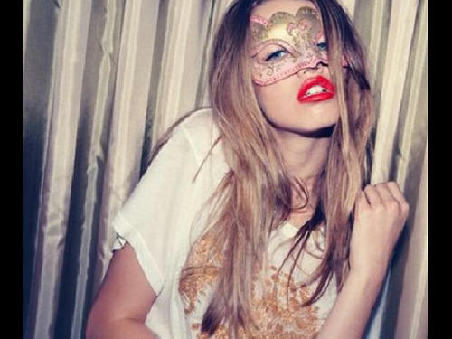 Just a blogger typing the most simplest story? -Anonymous. http://t.co/lACG3ZYlgd