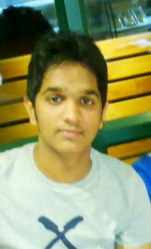 m a crickt lover...like 2 socialize
n m fun luvin (: