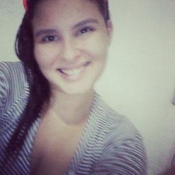 capricorniana, 17 anos, Nordestina, Nêga do @luansantana, Flamenguista sz, atrevida, orgulhosa, bipolar, engraçada estressada e festeira, ;*