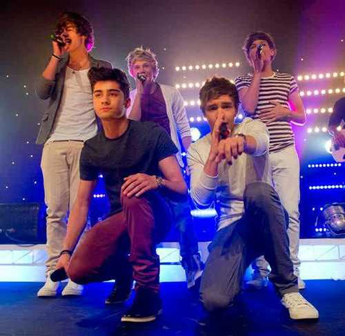 #CrazyMofos♥| @Louis_tomlinson ♡ @Harry_styles ♡ @Real_Liam_Payne ♡ @Zayn_Malik ♡ follow me,i will follow back........ ||||| AIR♥