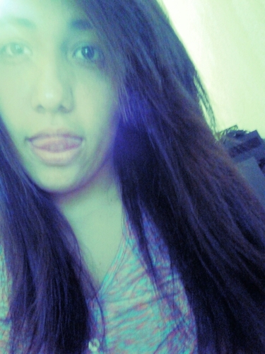 3 coisas: O mundo, pessoas e o destino. O mundo pq vc vive nele, pessoas pq vc é uma delas e o destino pq me fez te conhecer .. eu te amo s2 p. @Caarolluiza