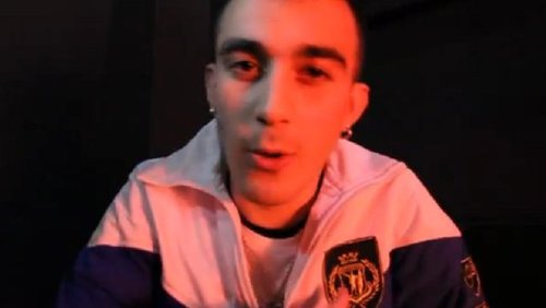 ArceFrases's profile picture. 21 gramos son los que se pierden por el alma.