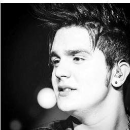 Bio= vida , e a minha é vc @luansantana
...... seguida pelo luh =)