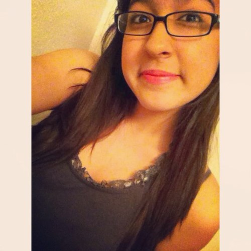 erica__sanchez's profile picture. using this to talk to the cuz-in. 
bye