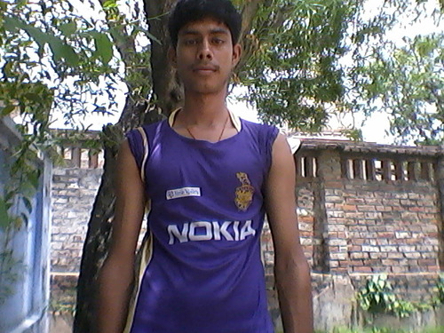Editor-in-Chief of the student,Lover of Tere sang and creepy movies.My Cellphone no-094724169