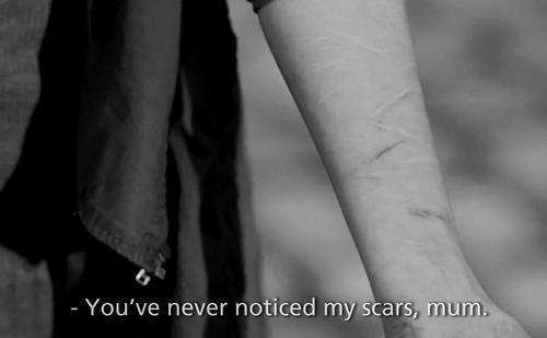 I'm a 16 year old girl that suffers from social anxiety and self harm. | My smile can hide a thousand scars. • Music saved my life •