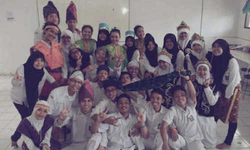 Akun twitter resmi kelas XI IPA 5 - @sman5bpp angkatan 2012-2013. 11:05 [Eleven 'Past' Five ] | Manager : Dra. Midawati S.Pd. ♥