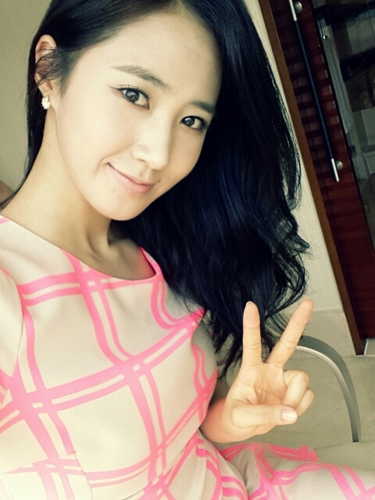 roleplaying in @ataraxiarp ; your black pearl.