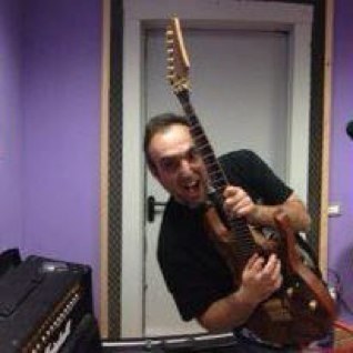 paologoi's profile picture. Guitar & music