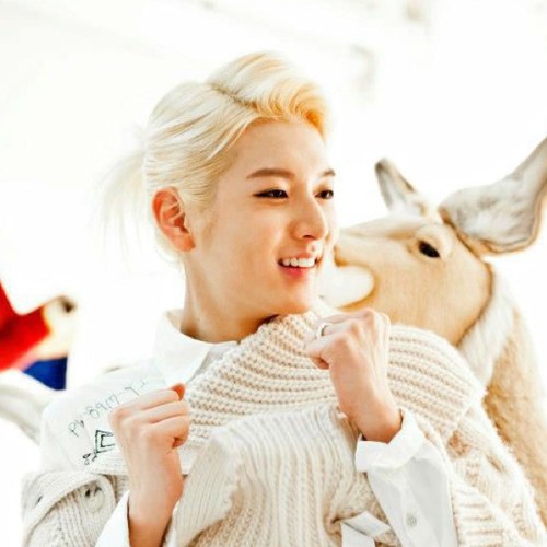 ชเวมินกิ แห่ง nu'est หล่อเฟี้ยว น่ารักมาก จะน่ารักขนาดไหน มาคุยกันเยอะๆนะครับ *ปาหัวใจ* ↖ justbothnotreal ❤ ^_^ #rmojltfam