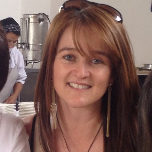 Ingeniera Industrial, especializada en mercadeo... Actualmente instructora de Zumba en Bogota y Distribuidora de Usana, la mejor empresa en nutricion celular!