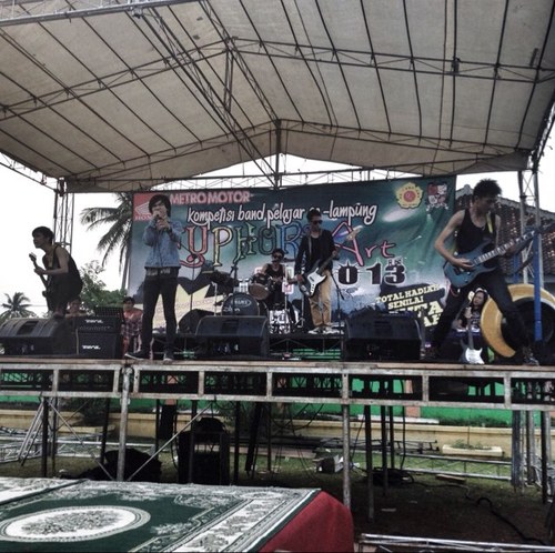 XavierBand_'s profile picture. Band from Bandar Lampung ! Fronted by Fernando , Senna , Pampam , Yogi , and Hendri ! Cp : 081977935006 \m/