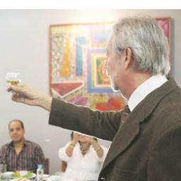 Consultor en Gerencia de AyB. Profesor Universitario. Embajdor de Ron de Venezuela DOC