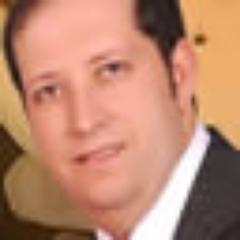 صحفي وكاتب
