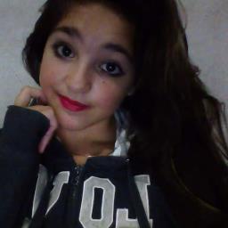 Me  ame pelo que eu sou, e nauh pelo que tenho.O que eu sou nunca deixarei de ser, o que tenho hoje talvez amanha nauh tenha mais u.u $