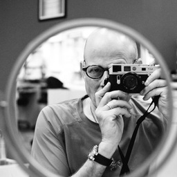I am a Montreal lawyer and photographer - and the author of Portraits of Hope - https://t.co/XFIkJwRO2B