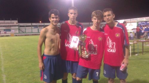 Juego en el At.Villanueva apasionado de el futbol, la musica y la fiesta con mi gente, Vive la vida               Villanueva de Córdoba
