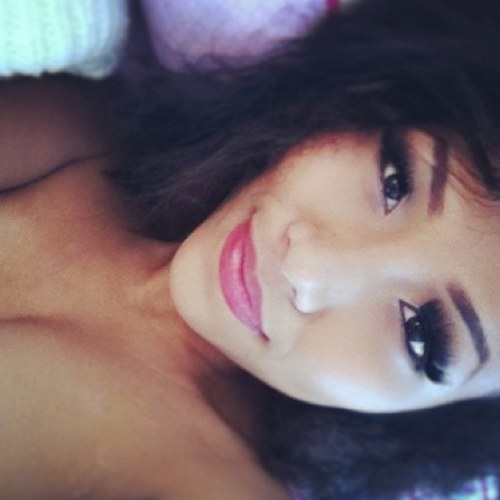 lilkim200's profile picture. Live . Love . Laugh . Fellow me :)