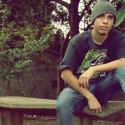 Oque um dia acreditei ser real, me demonstrou que nunca foi. FS foi bom, época que era simplesmente dançar; Hoje é RAP... realidade atravez das palavras!