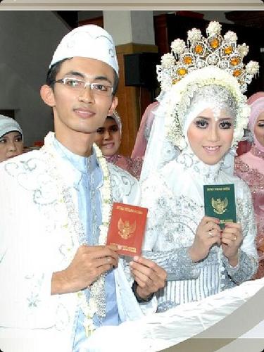 adelinakoyumi's profile picture. Aji Setia Utama's Wife ♡