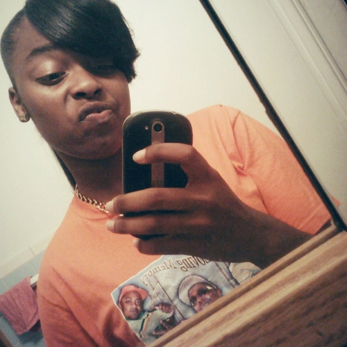 #FOLLOW ME & I'll FOLLOW BACK ! & if you'on like me qo stand in the line w/dem other mf's waiting fa me to give af !