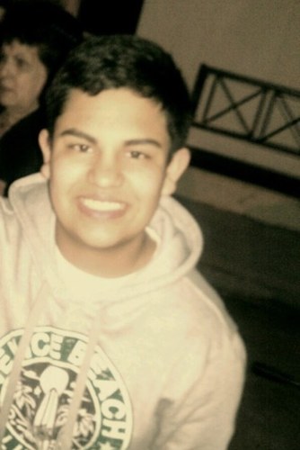 Soccer❤ | God | I tweet to express, not to impress | I follow back! | Living La Vida Loca! IG: Jesusmanzo7| kik: jesusmanzo7