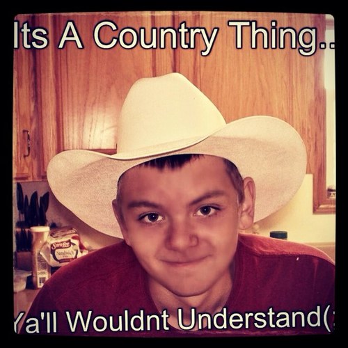I am a die hard country boy who lives on a farm with 250 cows and 25 horses :) i love to bow hunt and fish :) mudding is my life :) follow me!! :)